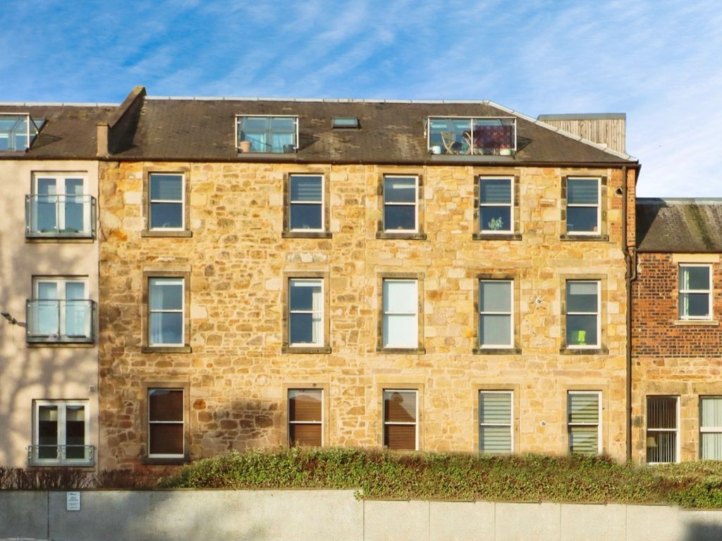 4 bed penthouse for sale in Allen Court, Kirkcaldy KY1, £289,995