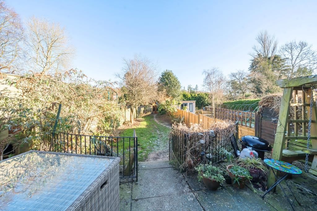 3 bed semi-detached house for sale in Cold Ash, Cold Ash RG18, £410,000