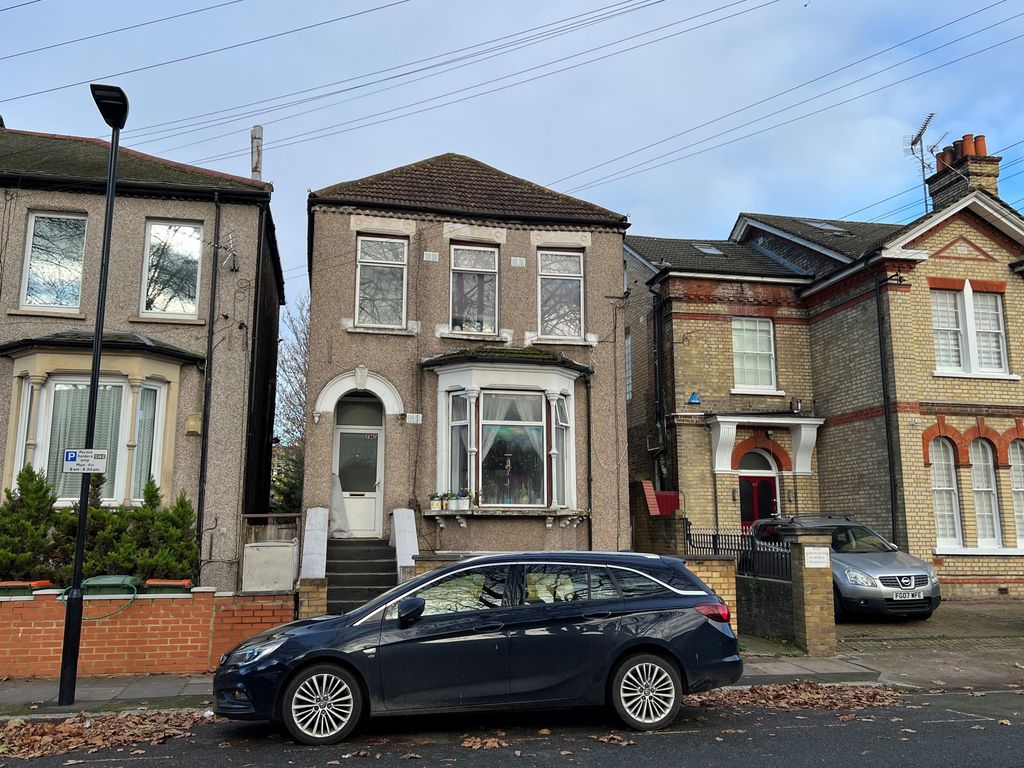 1 bed block of flats for sale in Clova Road, London E7, £700,000