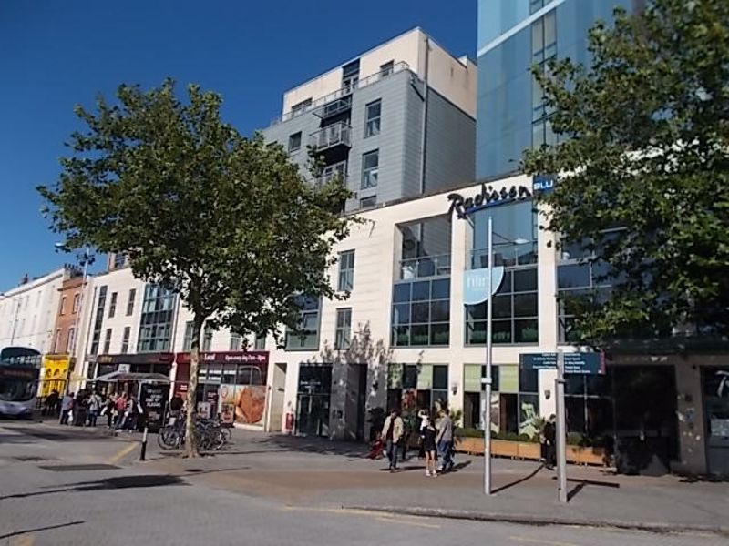 1 bed flat for sale in Broad Quay, Bristol BS1, £220,000