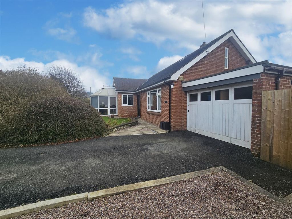3 bed detached bungalow for sale in Penybont Road, Knighton LD7, £295,000