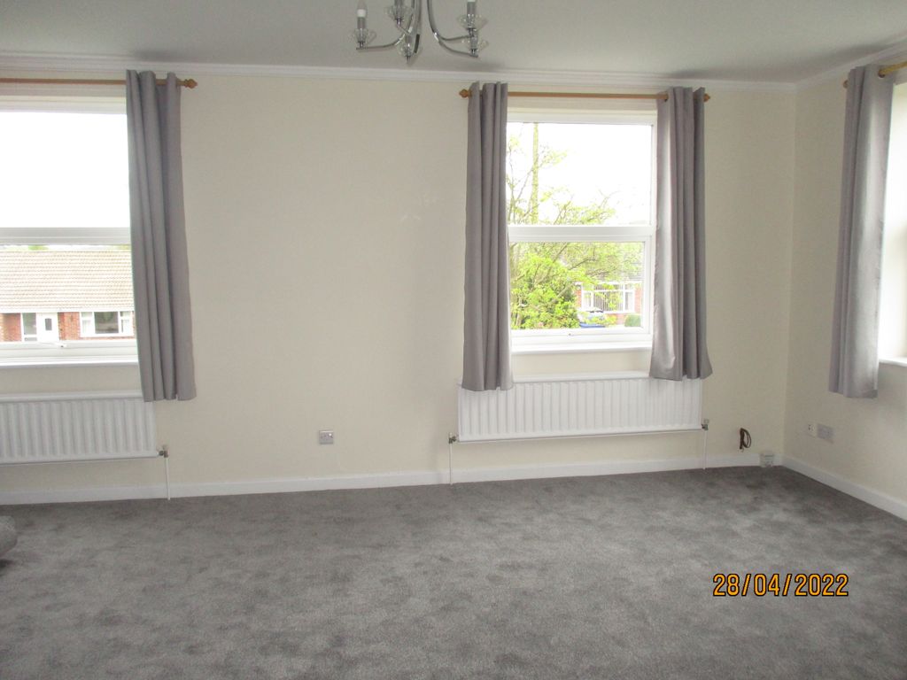 2 bed flat to rent in Glen Drive, Oakham LE15, £795 pcm