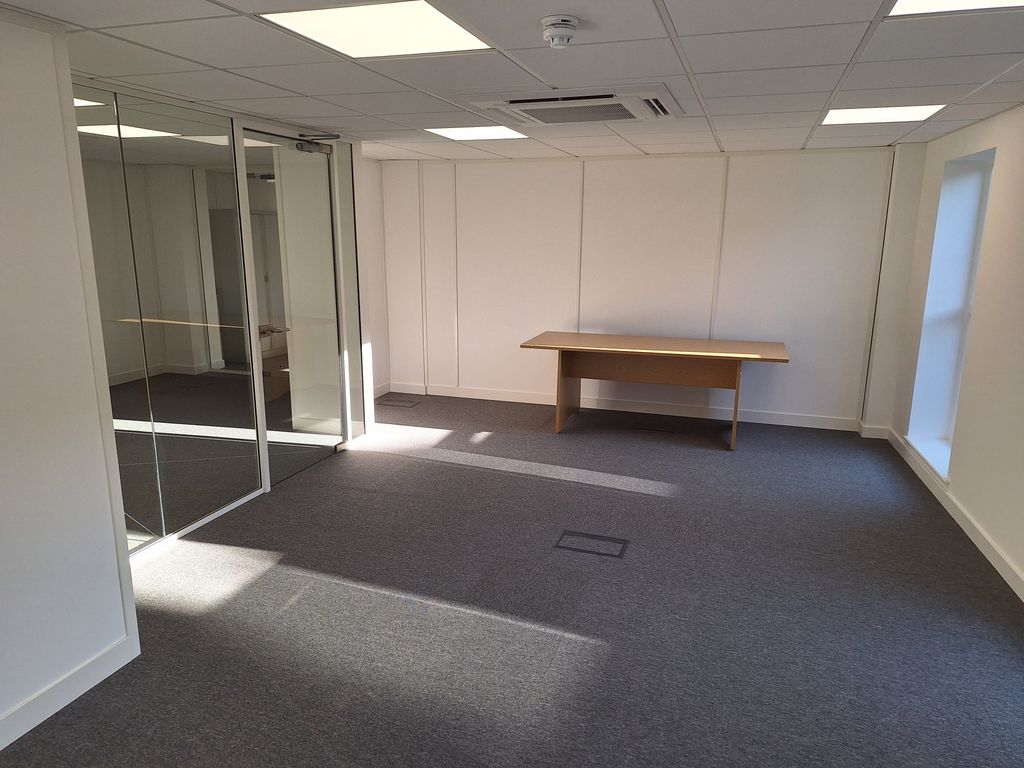 Office to let in School Road, Hove BN3, £10,260 pa