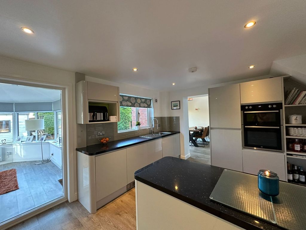 4 bed property for sale in Bells Burn Avenue, Linlithgow EH49, £460,000