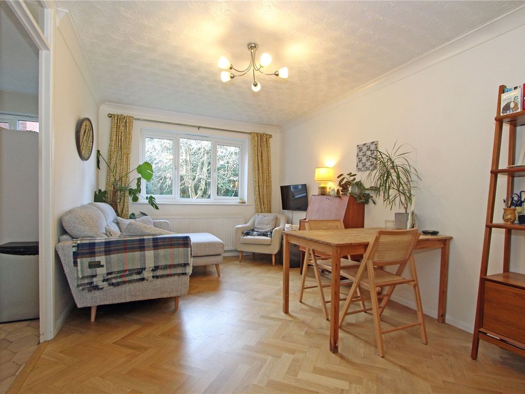 1 bed flat for sale in Cambridge Gardens, London N10, £310,000