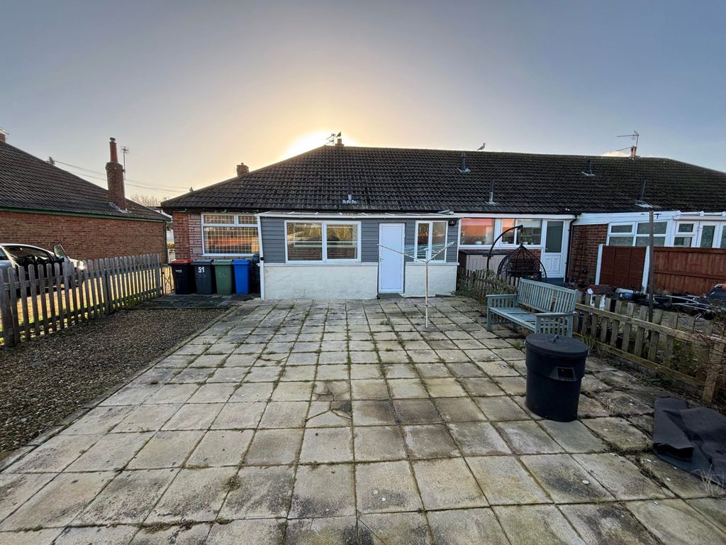 1 bed bungalow for sale in Northumberland Avenue, Cleveleys FY5, £125,000