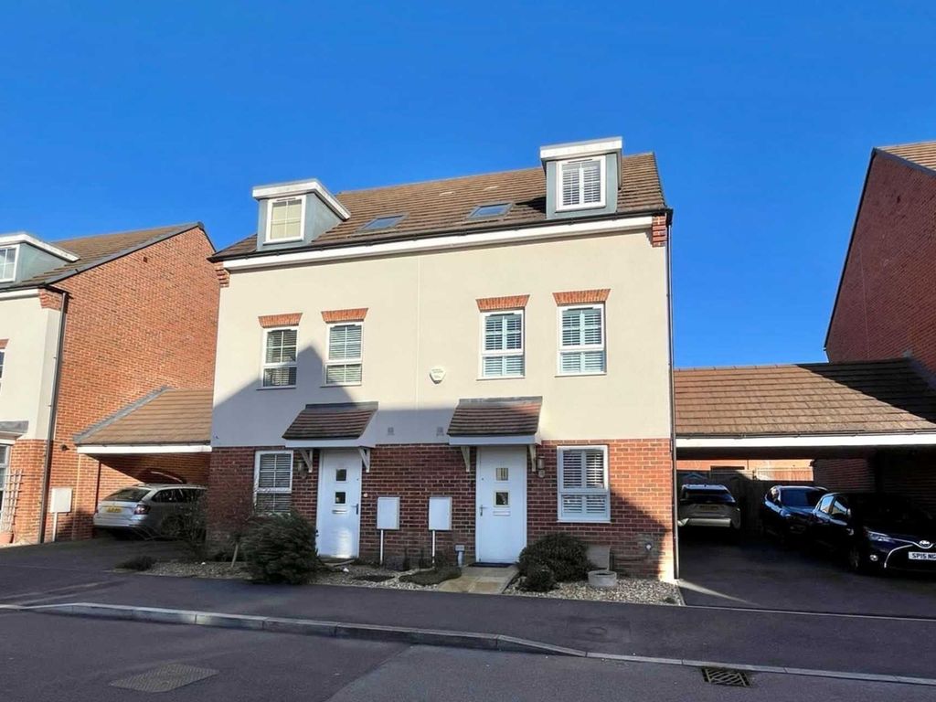 3 bed semi-detached house for sale in Whitlock Avenue, Wokingham RG40, £515,000