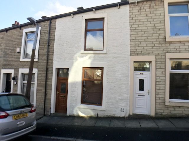 2 bed terraced house to rent in Lime St, Great Harwood BB6, £600 pcm