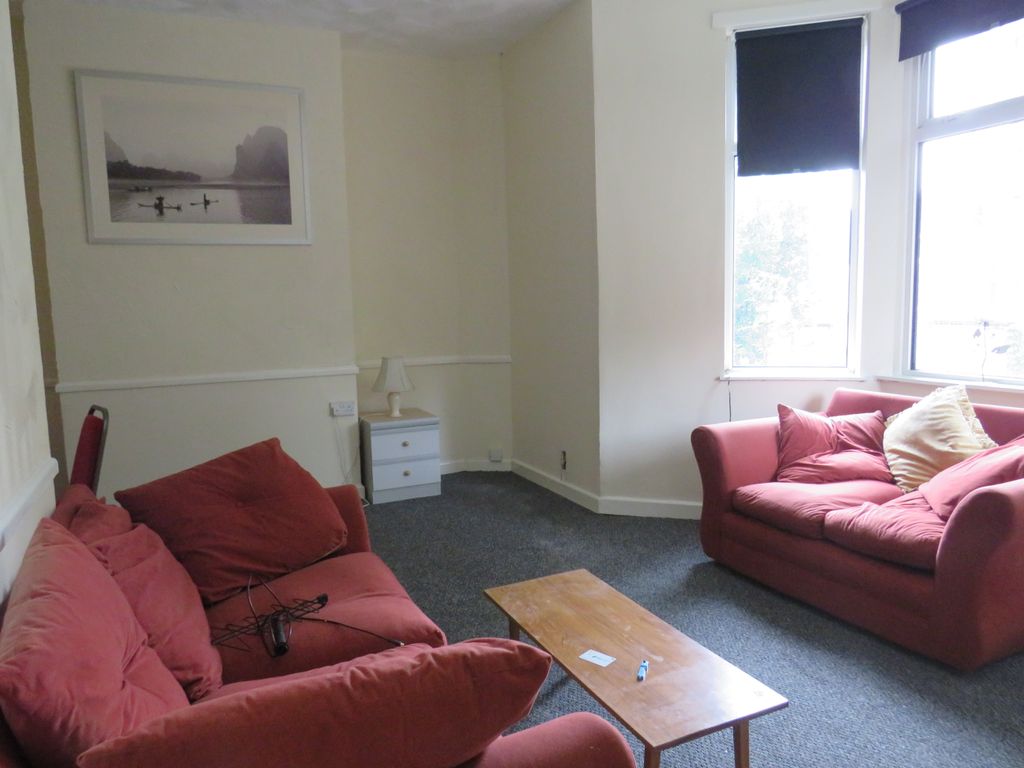 1 bed flat to rent in Stacey Road, Cardiff CF24, £750 pcm