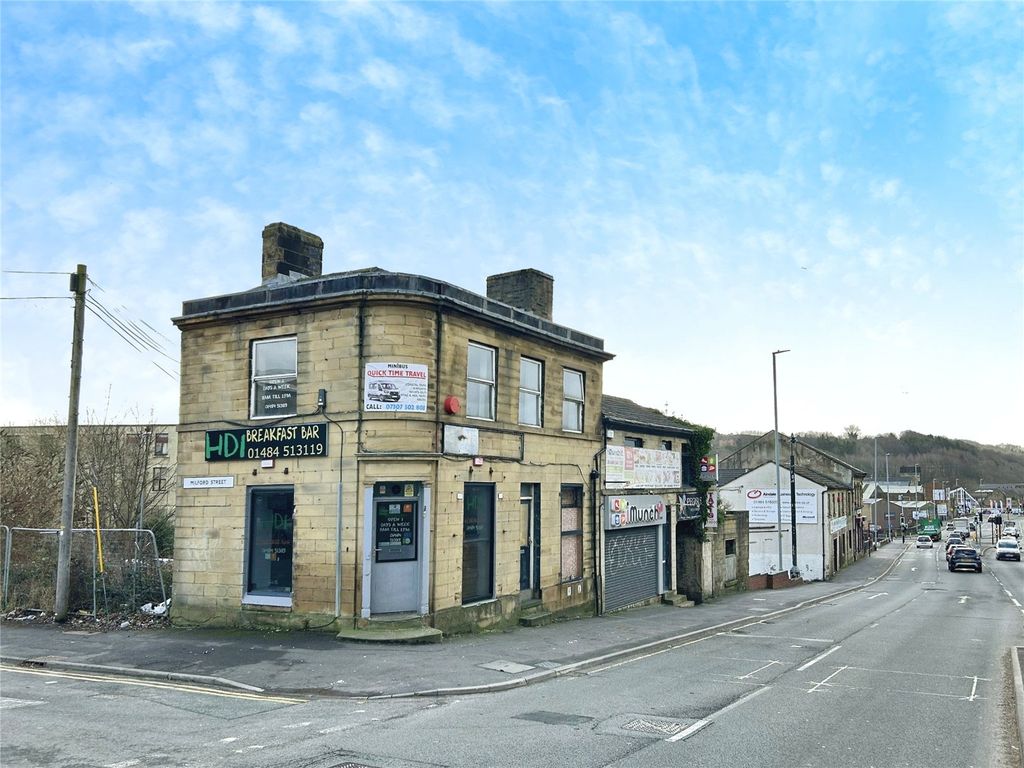 Property to rent in Chapel Hill, Huddersfield HD1, £500 pcm