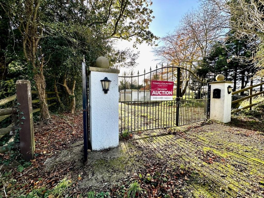 3 bed bungalow for sale in Hillsclose, Bovington Lane, Bovington, Wareham, Dorset BH20, £350,000