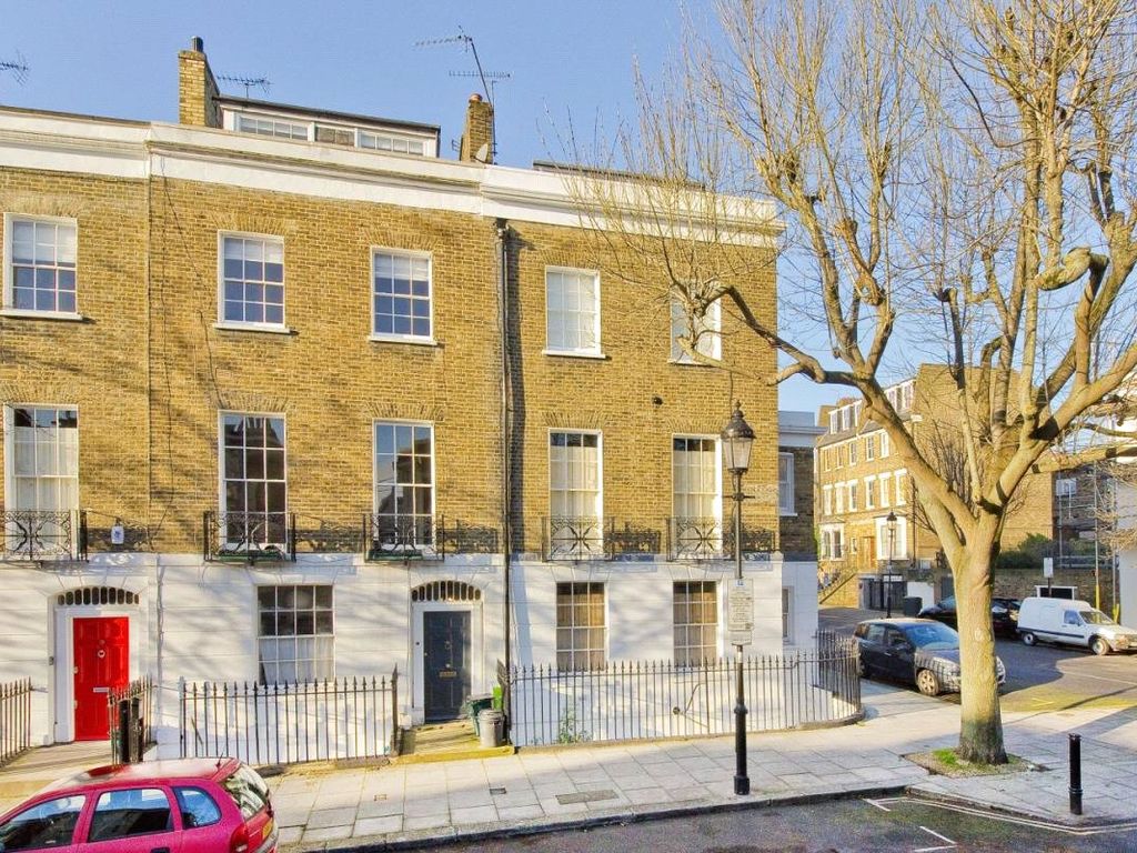 3 bed flat for sale in College Cross, Barnsbury, London N1, £1,395,000