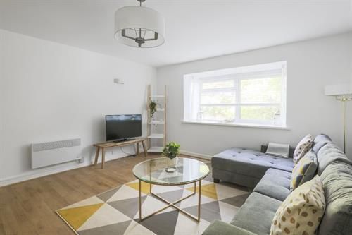 2 bed flat for sale in Flat, Brae Court, South Norwood Hill, London SE25, £350,000