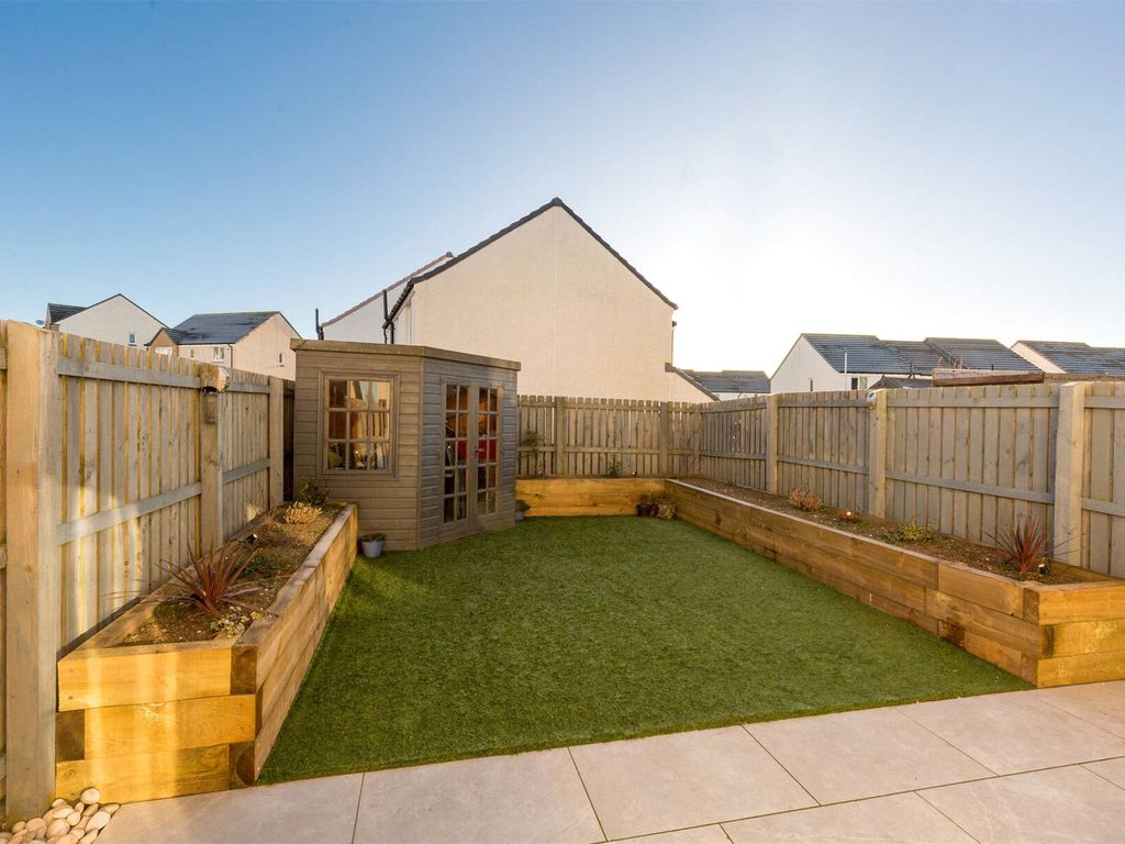 3 bed property for sale in 32, Whitehouse Gardens, Gorebridge, Midlothian EH23, £220,000