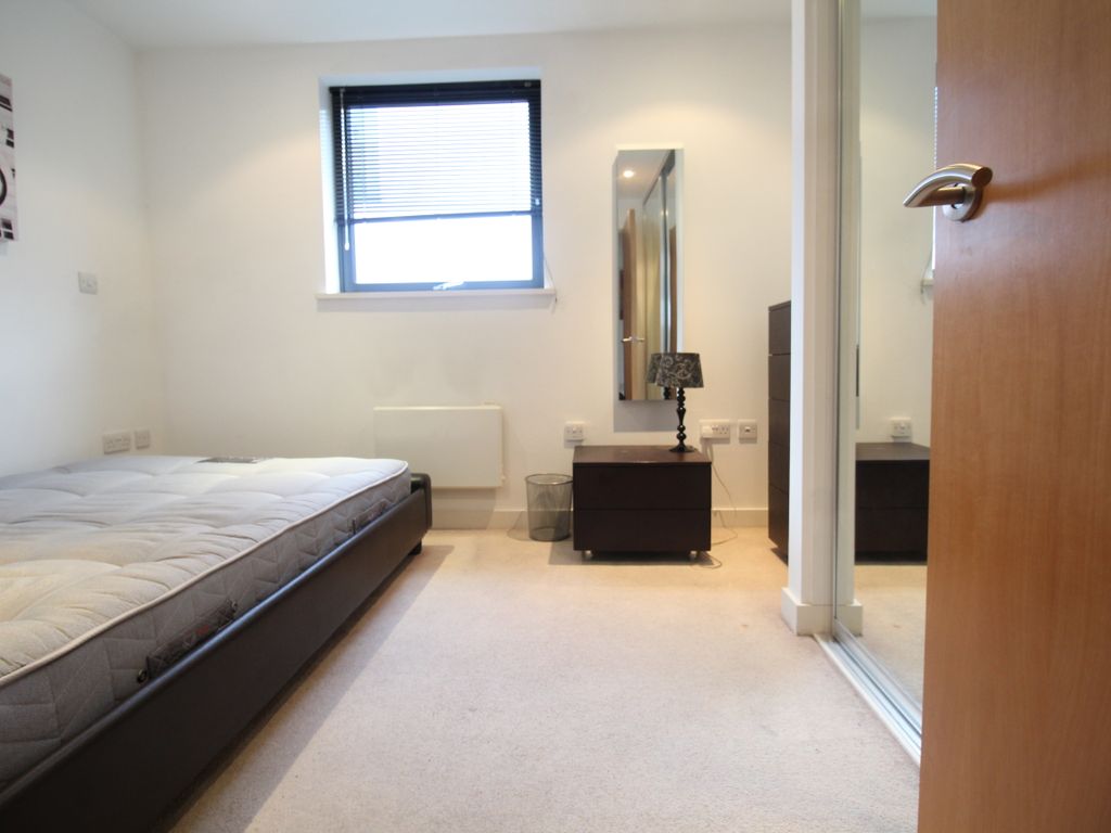 1 bed flat to rent in Colton Square, Leicester LE1, £800 pcm