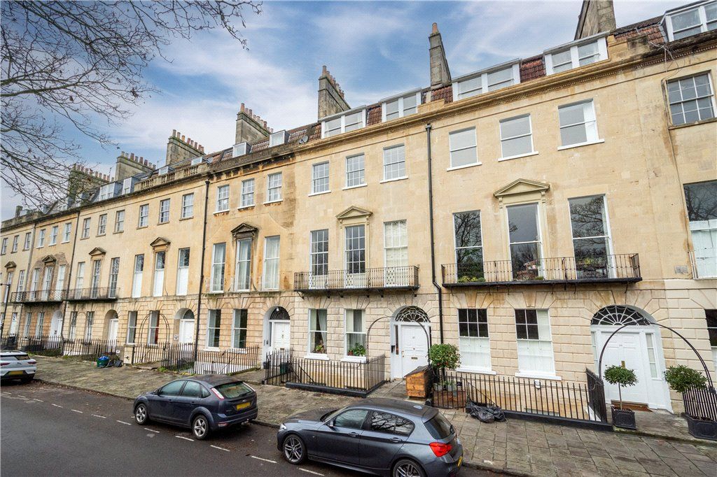 2 bed flat for sale in Green Park, Bath BA1, £525,000