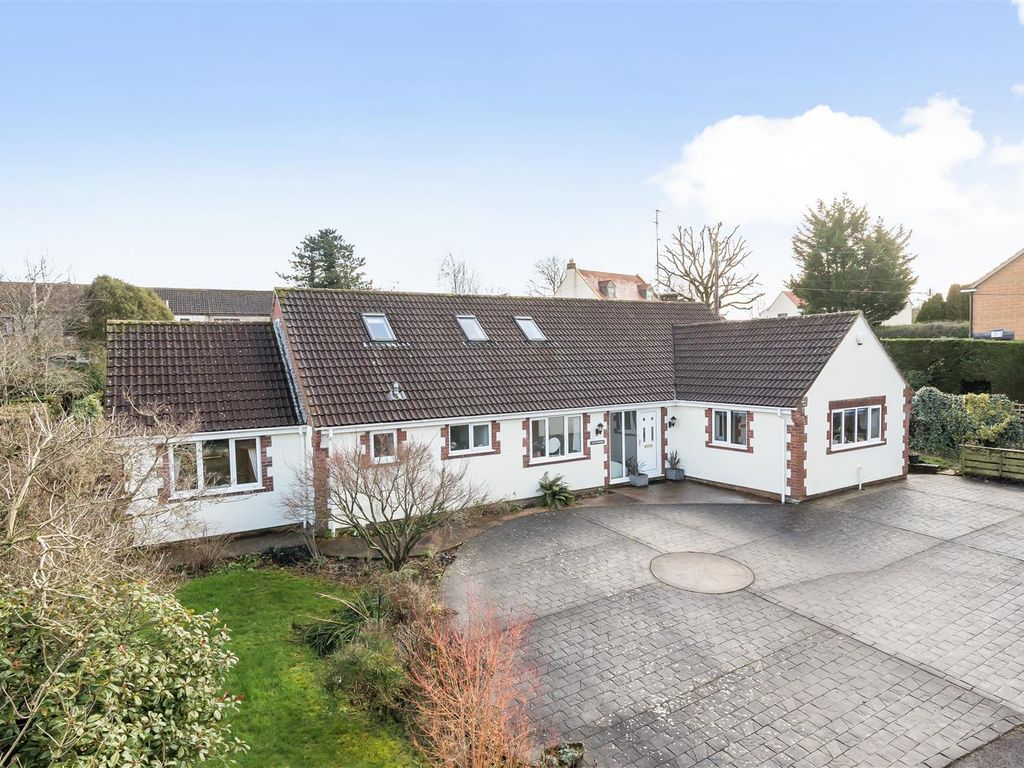 5 bed detached bungalow for sale in Horton, Ilminster TA19, £650,000