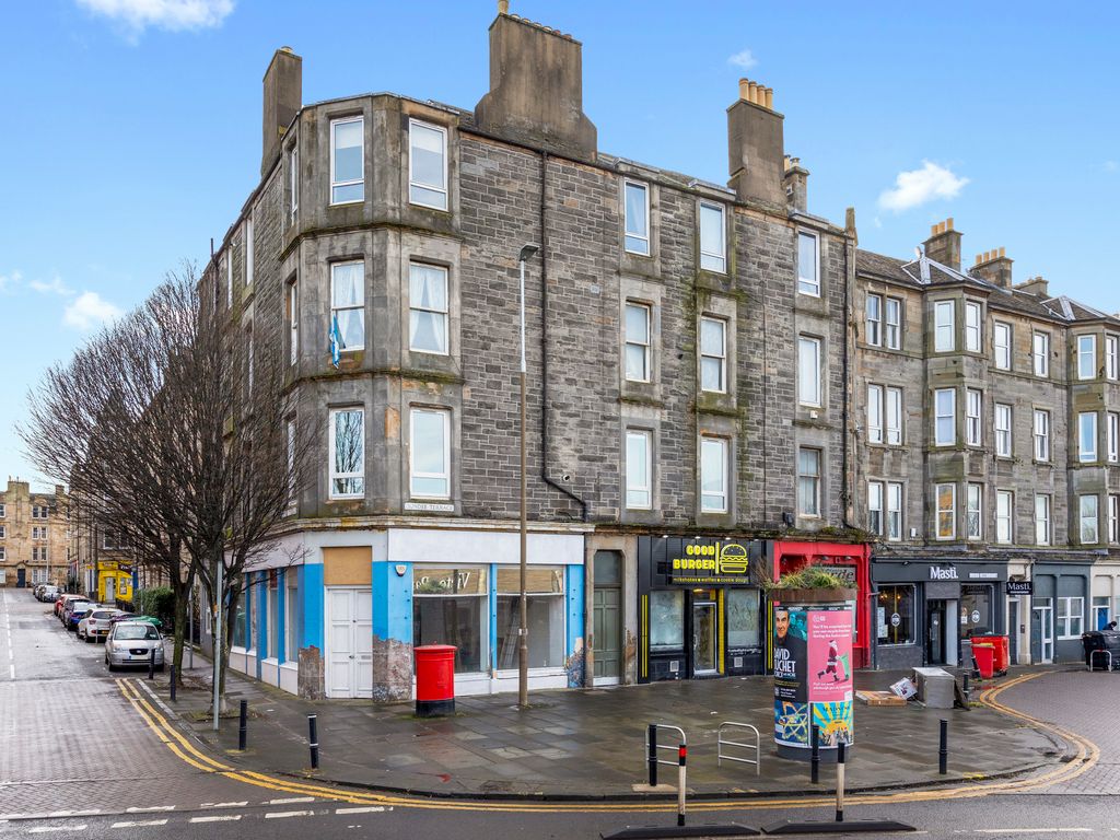 2 bed flat for sale in 3/2 Dundee Terrace, Polwarth, Edinburgh EH11, £270,000