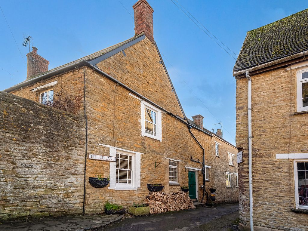3 bed detached house for sale in Little Lane Aynho Banbury, Oxfordshire OX17, £650,000