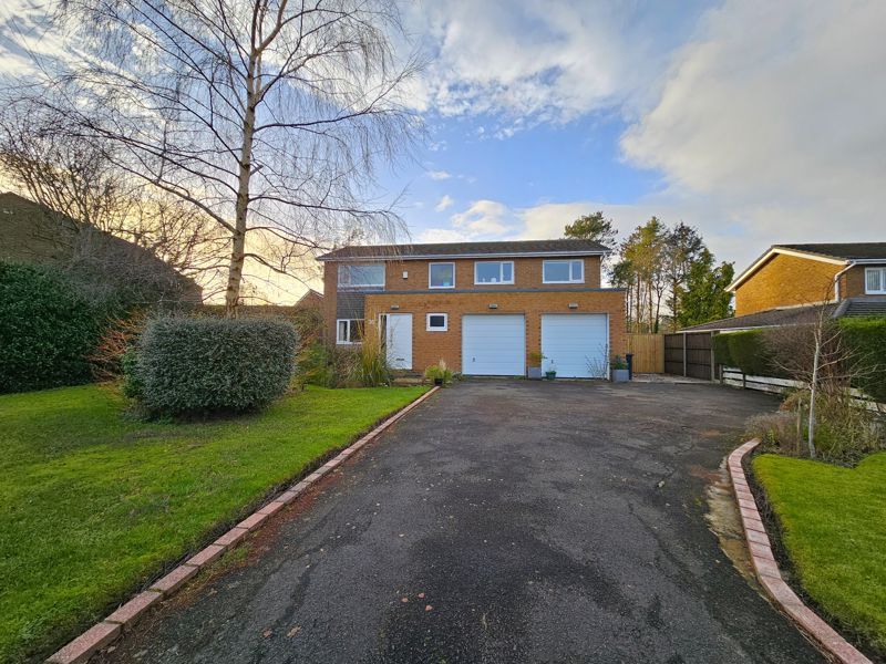 4 bed detached house for sale in Linden Way, Ponteland, Newcastle Upon Tyne NE20, £625,000