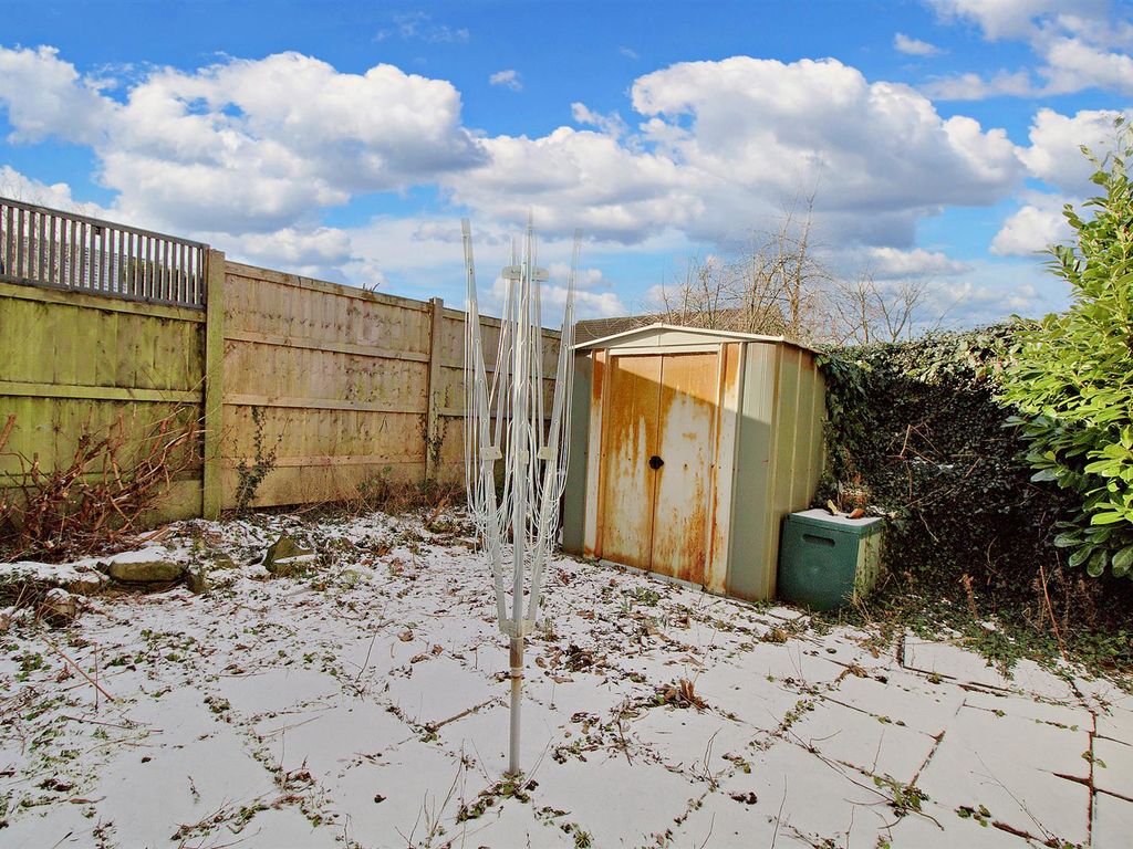 2 bed terraced house for sale in New Lane, Bolton BL2, £120,000