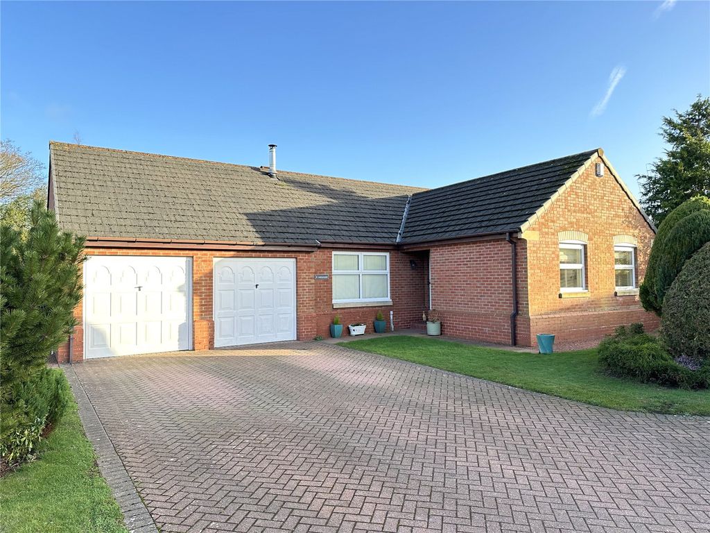 3 bed bungalow for sale in Vestaneum, Crosby-On-Eden, Carlisle CA6, £399,950