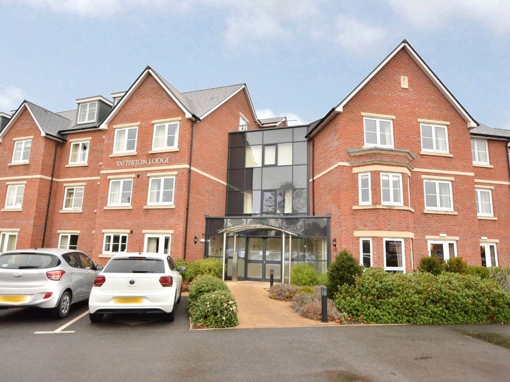 2 bed flat for sale in Flat 7, Tatterton Lodge, York Road, Wetherby, West Yorkshire LS22, £325,000