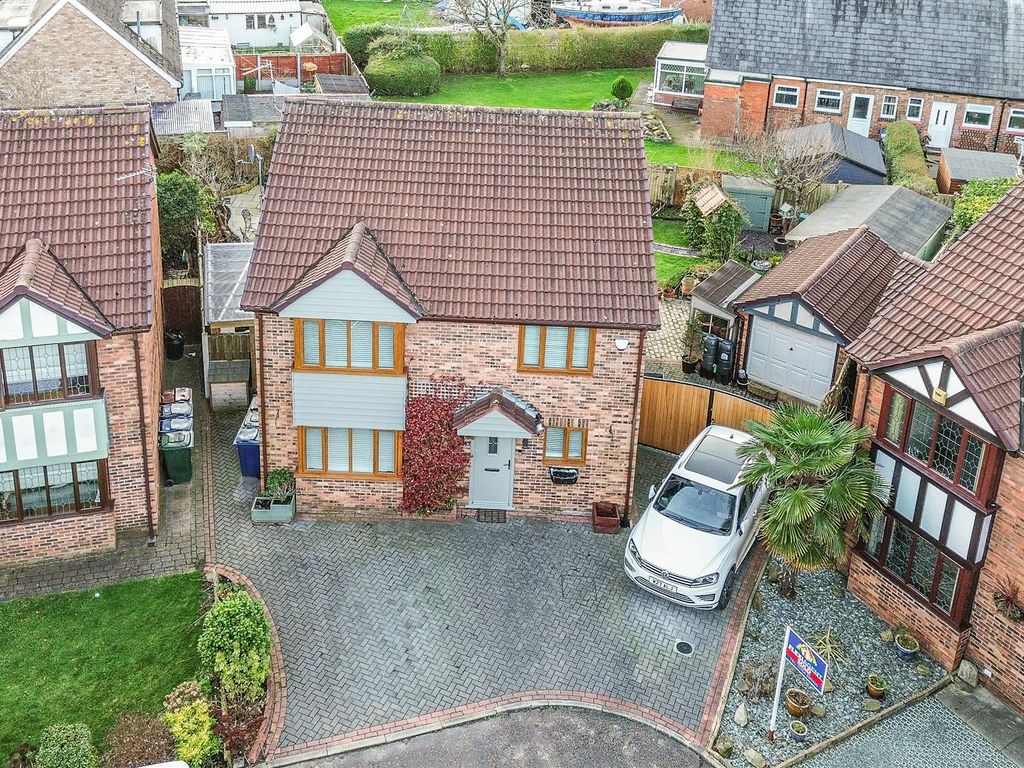 4 bed detached house for sale in Lancaster Gate, Banks, Southport PR9, £375,000