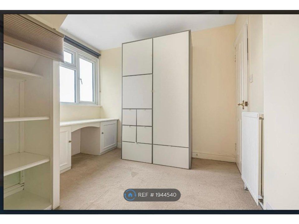 2 bed flat to rent in Northumberland Road, New Barnet, Barnet EN5, £1,700 pcm