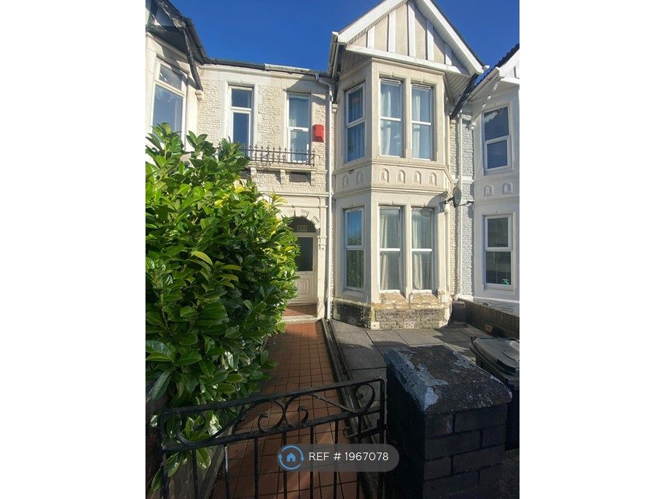 2 bed flat to rent in Whitchurch Road, Cardiff CF14, £1,200 pcm