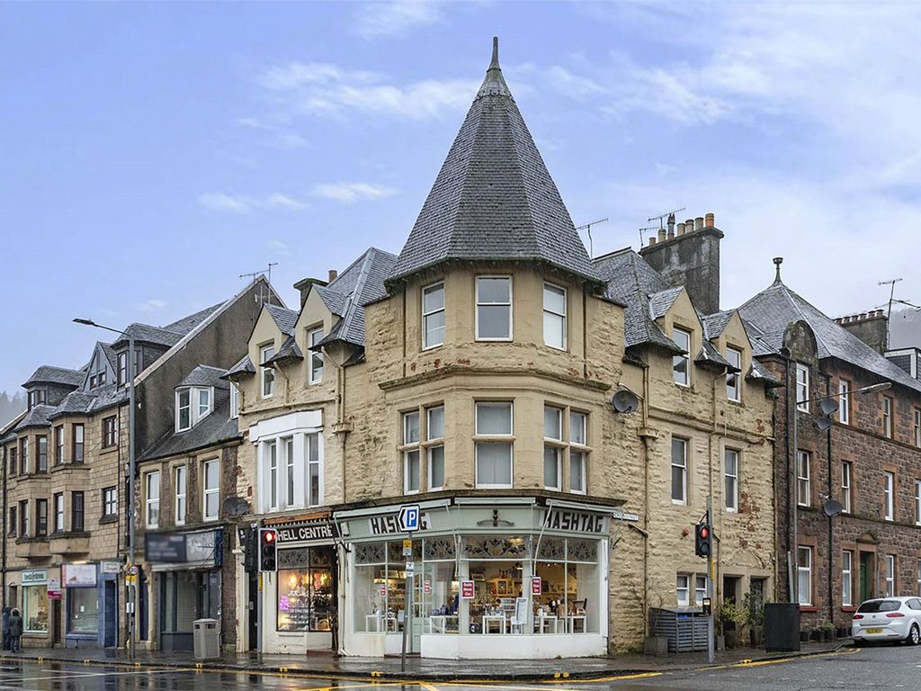 3 bed flat for sale in Glenstrae, Main Street, Callander FK17, £165,000