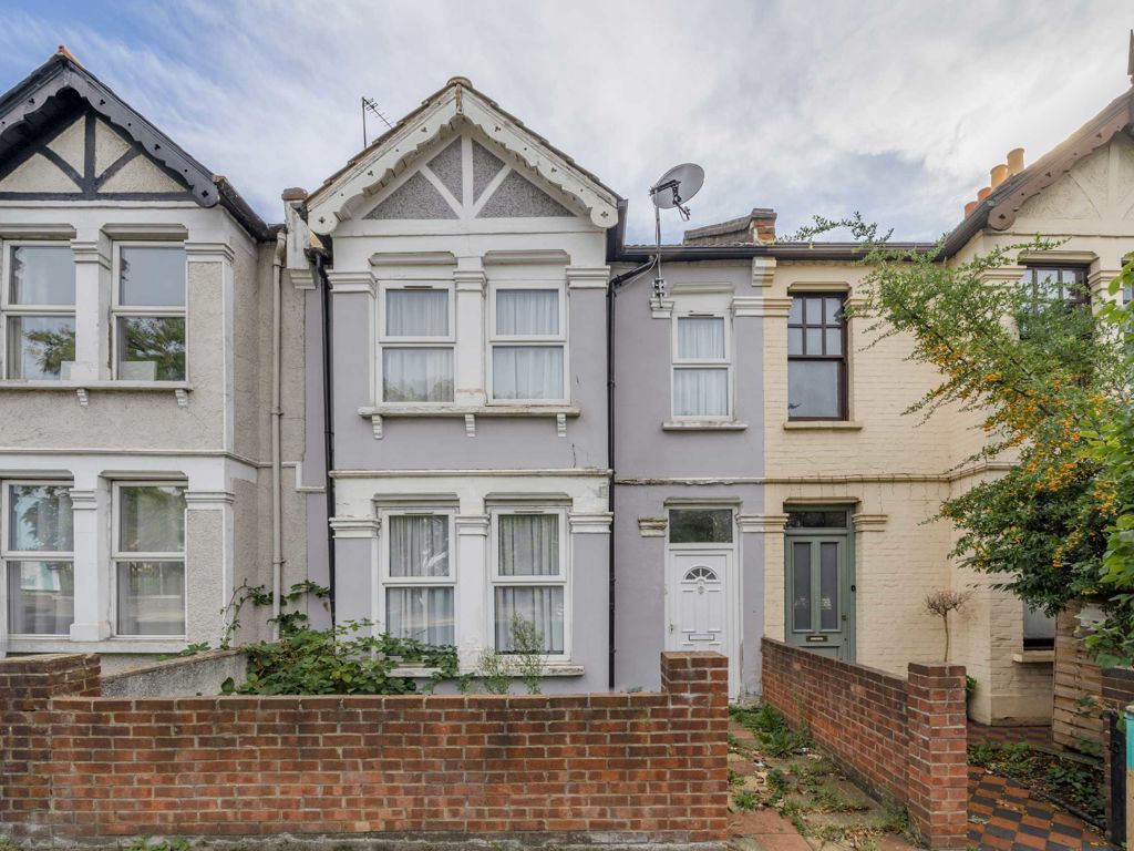 3 bed terraced house for sale in Gunnersbury Lane, London W3, £695,000