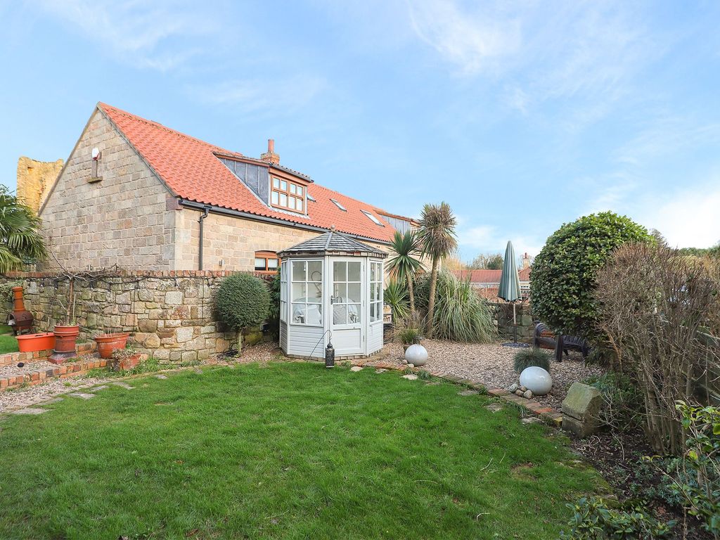 4 bed barn conversion for sale in Castle Farm, Ladyfield Road, Thorpe Salvin, Worksop S80, £775,000
