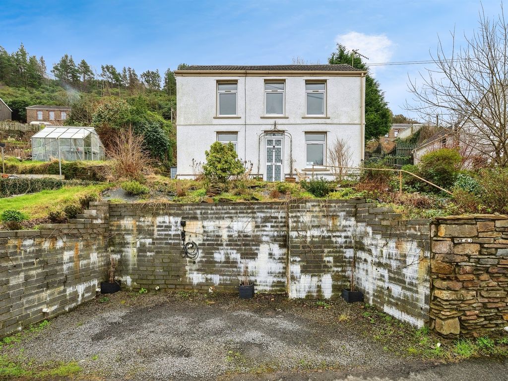 3 bed detached house for sale in Dyffryn Road, Pontardawe, Swansea SA8, £230,000