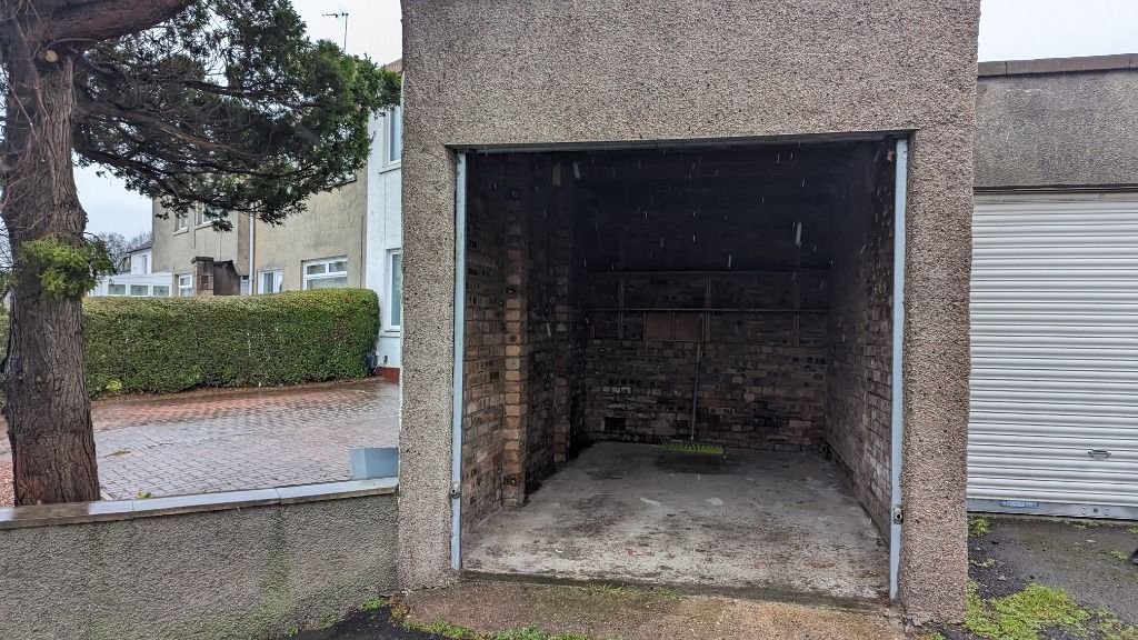Parking/garage to rent in Turnhouse Road, Gyle, Edinburgh EH12, £170 pcm