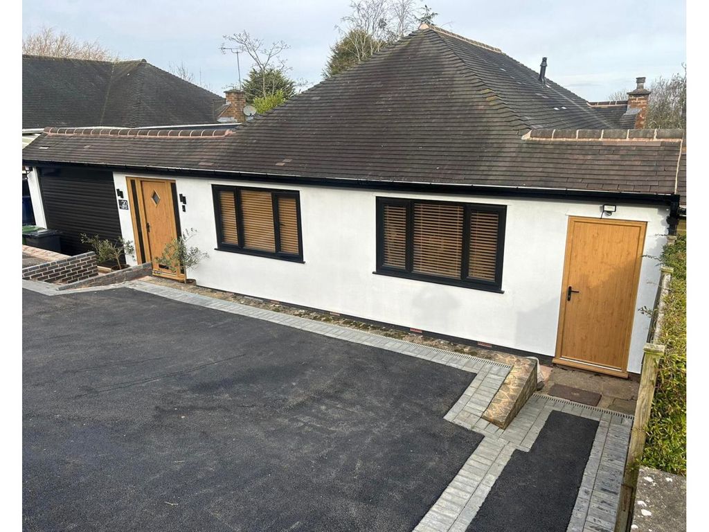 4 bed detached bungalow for sale in Dark Lane, Halesowen B62, £625,000