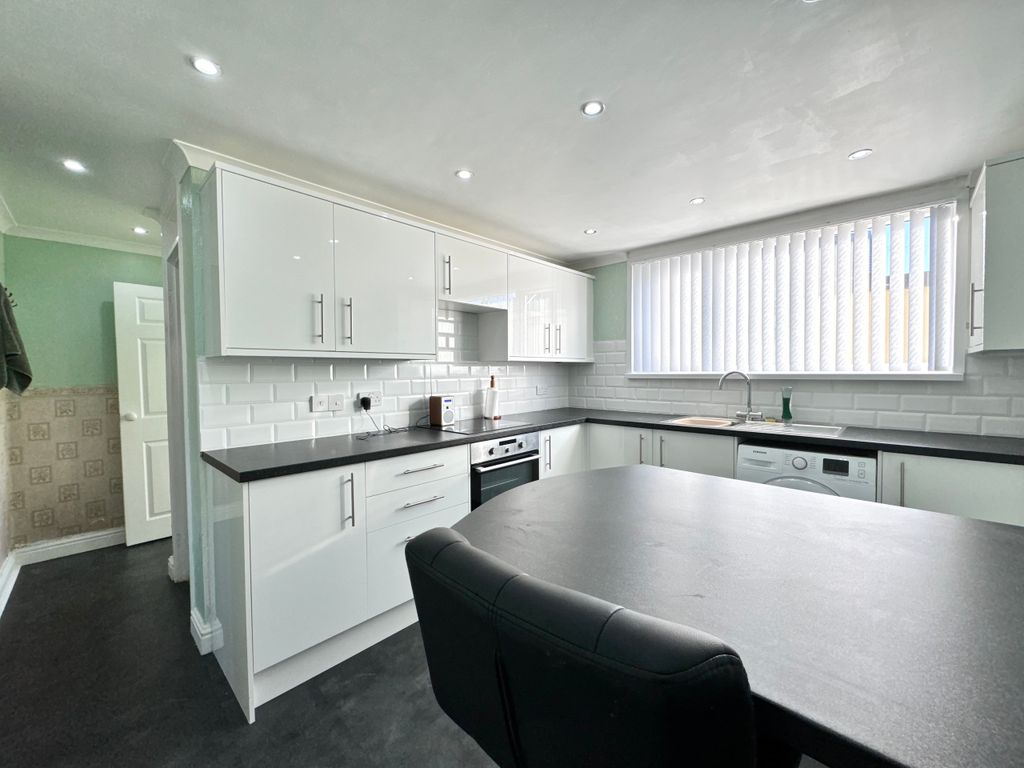 2 bed terraced house for sale in Heol Bryn Gwyn, Aberdare CF44, £105,000