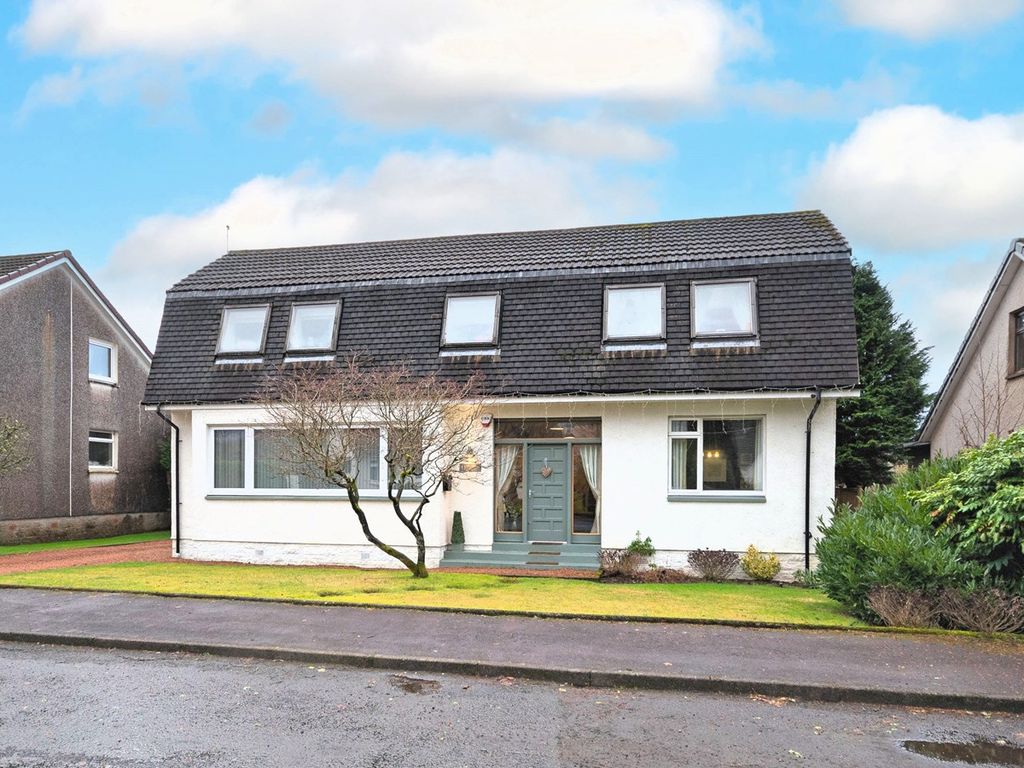 5 bed detached house for sale in Greenhaugh Way, Braco, Dunblane FK15, £369,000