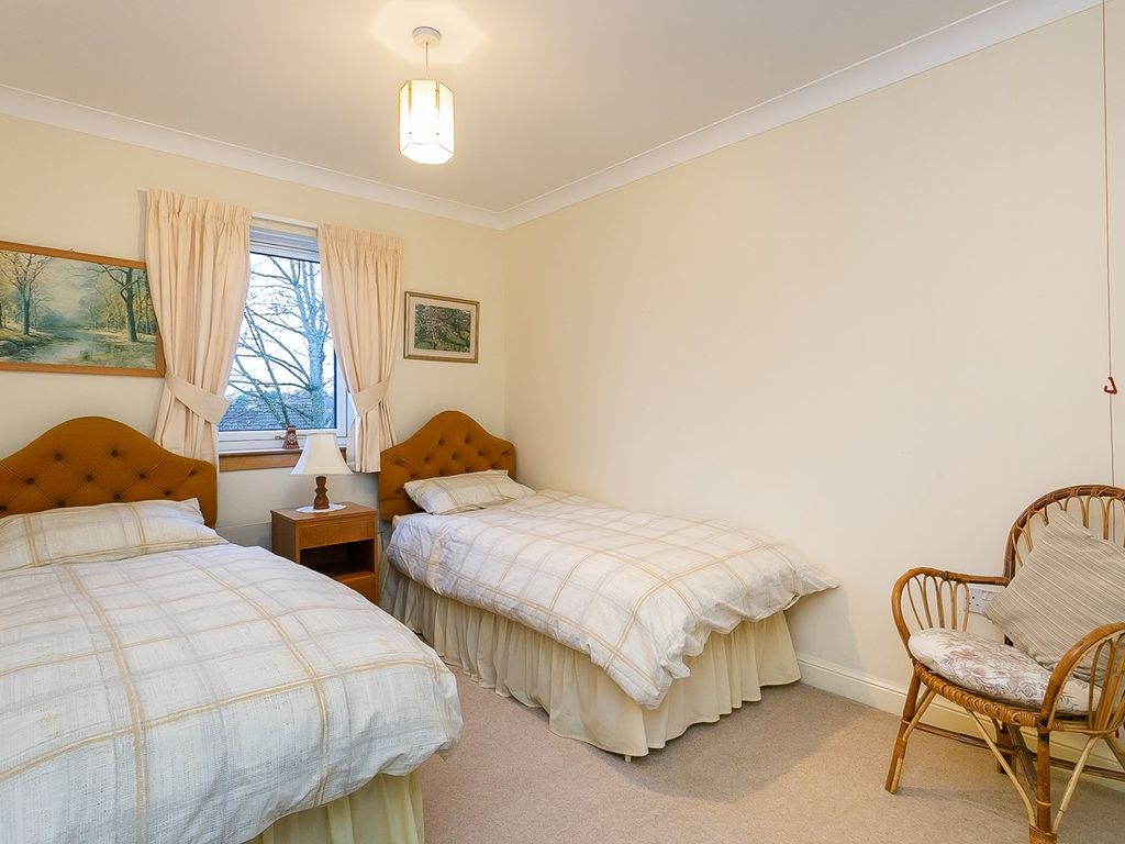 2 bed property for sale in Barnton Park View, Barnton, Edinburgh EH4, £195,000