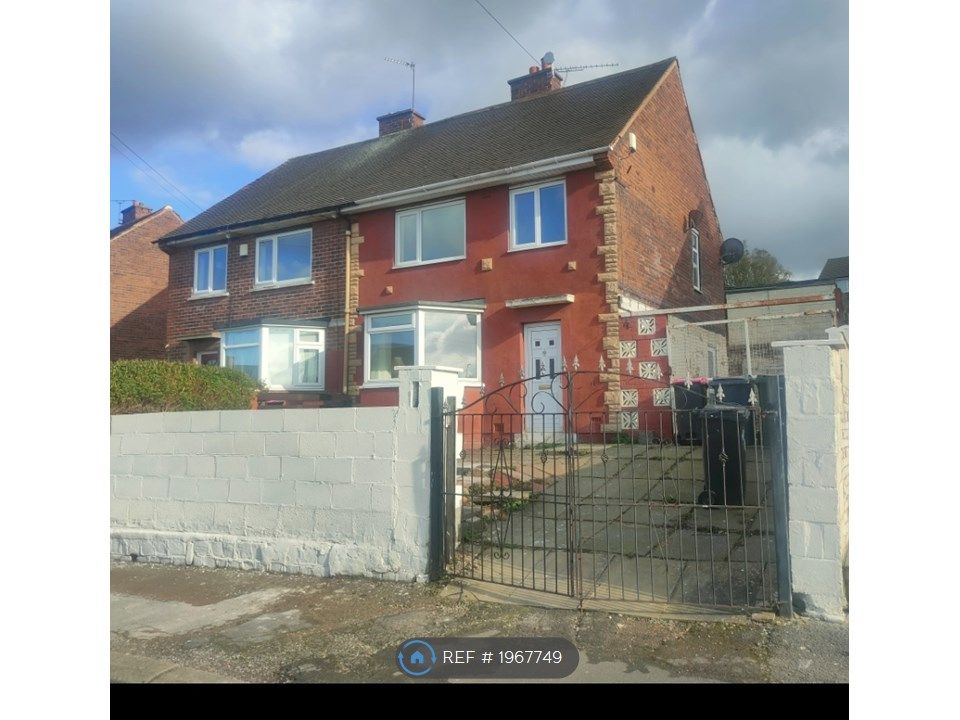 3 bed semi-detached house to rent in Oldfield Road, Rotherham S65, £750 pcm