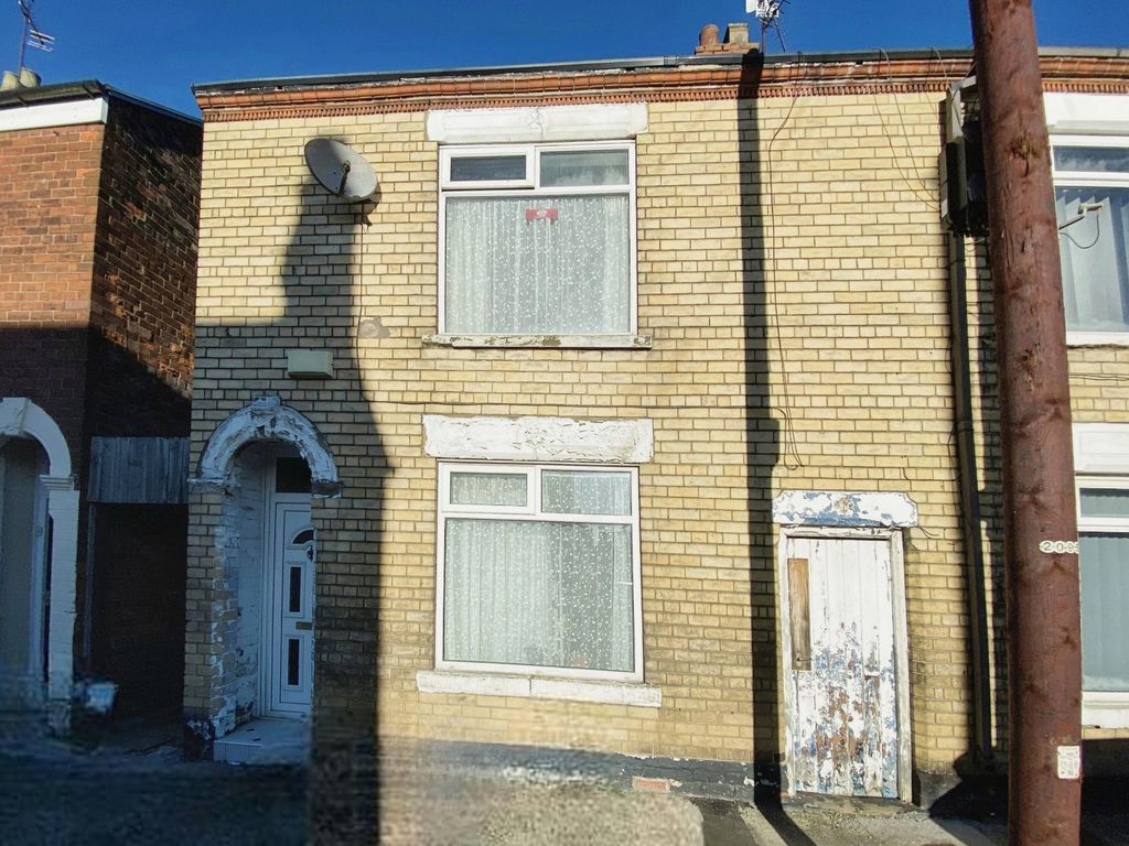 2 bed end terrace house for sale in Middleburg Street, Hull, East Yorkshire HU9, £72,000