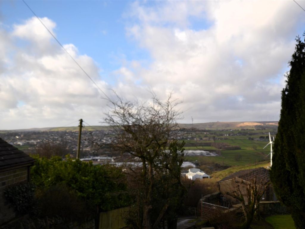 2 bed cottage for sale in Ambler Thorn, Queensbury, Bradford BD13, £119,950