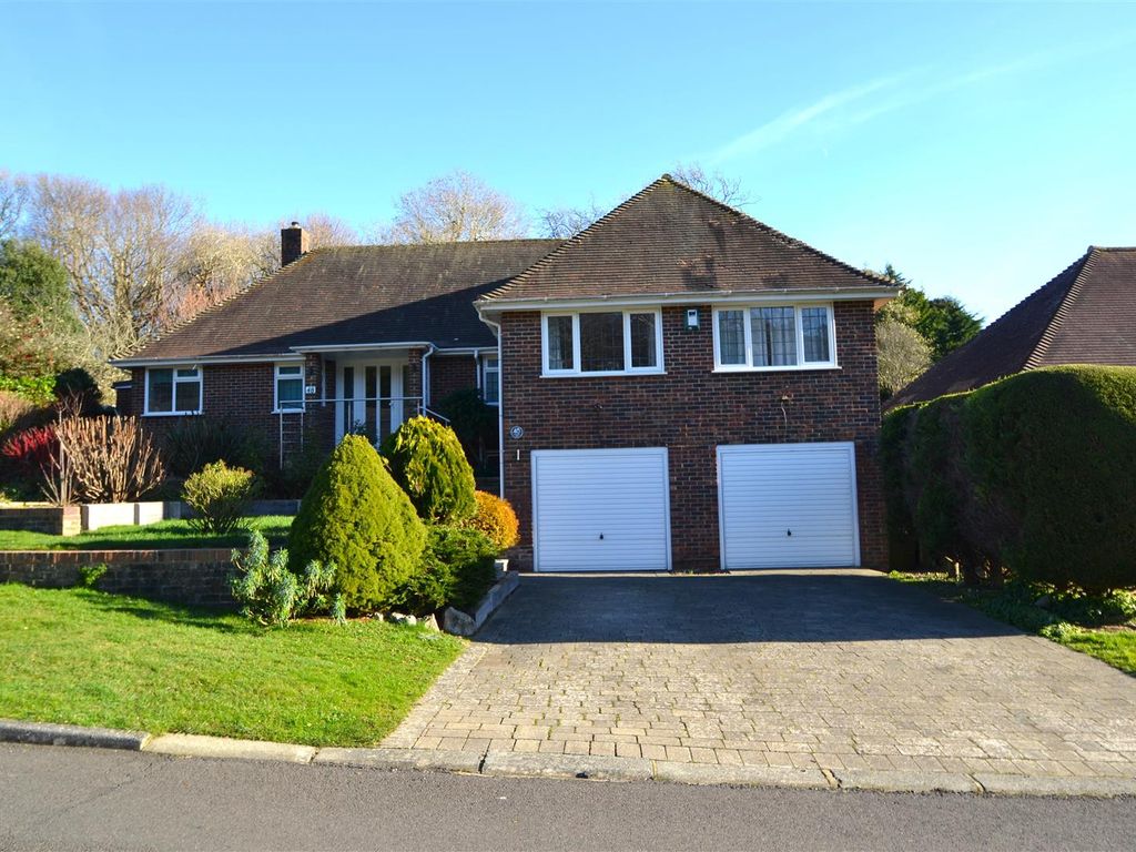 3 bed detached bungalow for sale in Peakdean Lane, Friston, Eastbourne BN20, £675,000