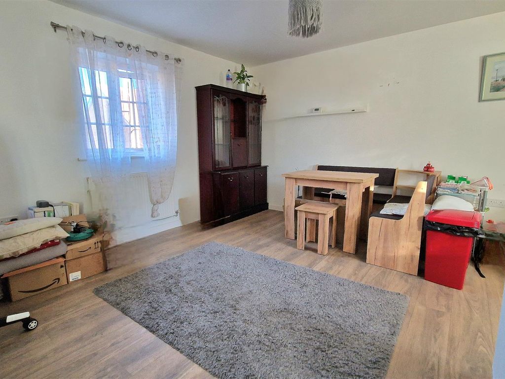 1 bed detached house for sale in Hovingham Drive, Great Denham, Bedford MK40, £210,000