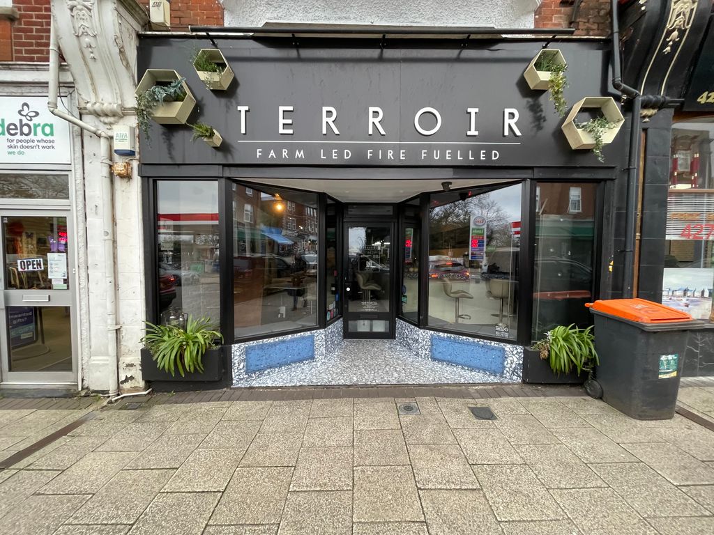 Commercial property for sale in Restaurant, Bournemouth BH6, £89,950