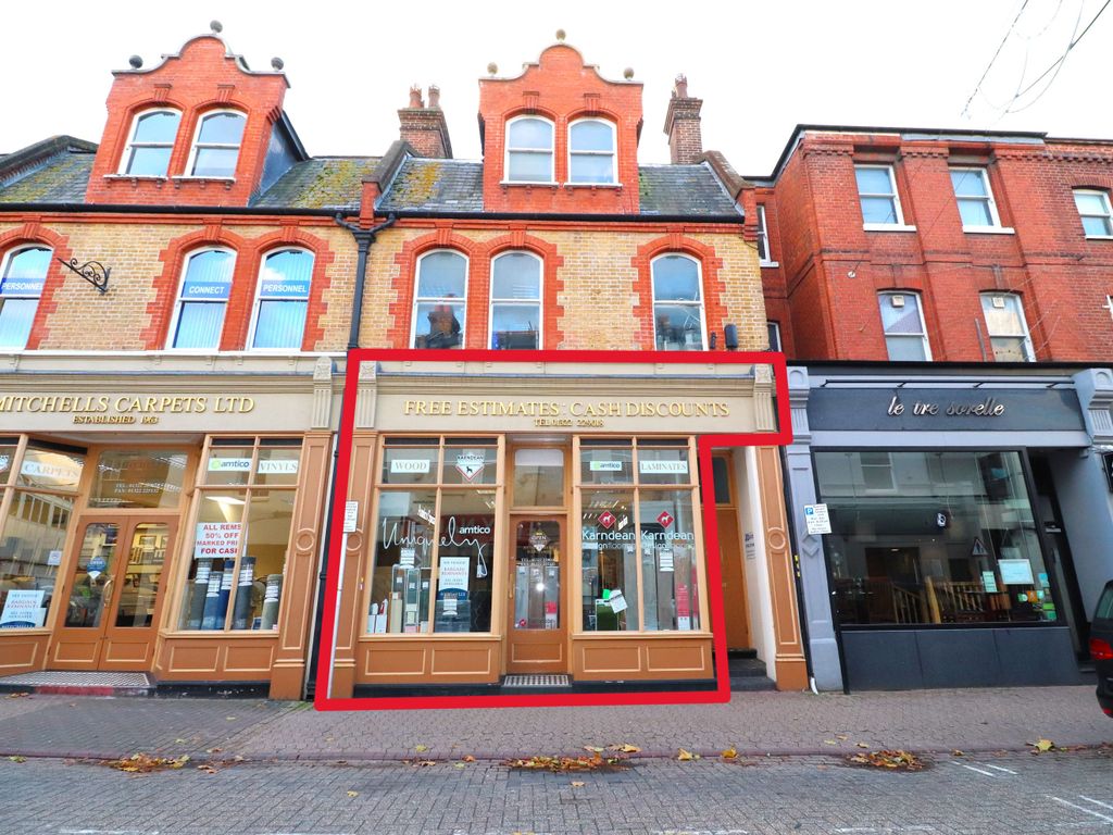 Retail premises to let in Hythe Street, Dartford DA1, £24,000 pa