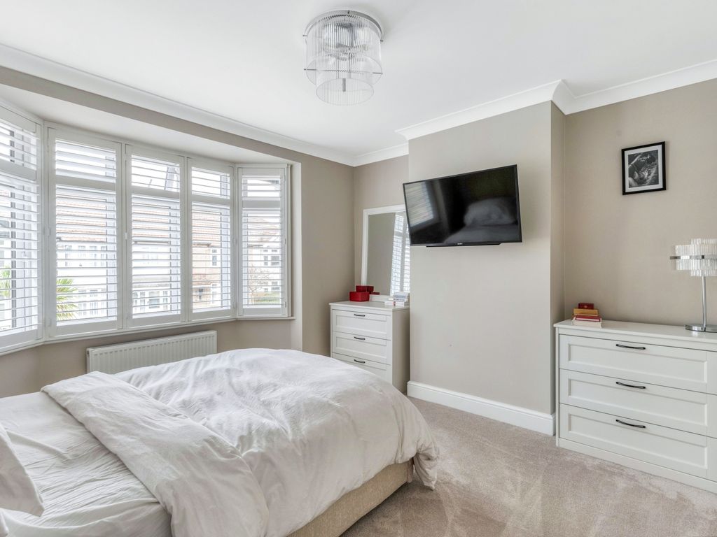 3 bed end terrace house for sale in Cartmel Road, Bexleyheath DA7, £550,000