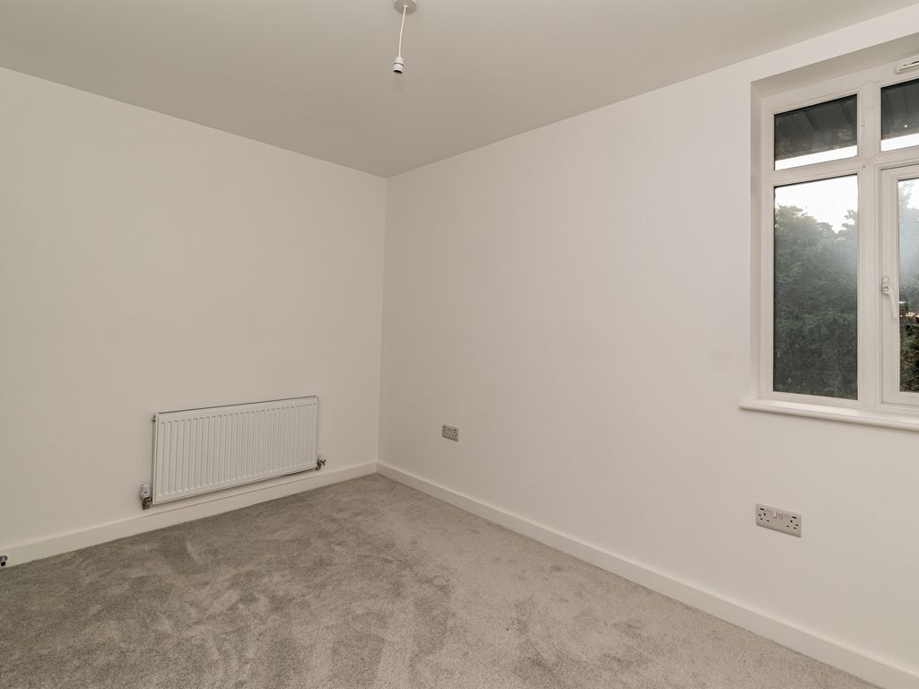 New home, 2 bed flat for sale in Thame Road, Haddenham, Aylesbury HP17, £310,000