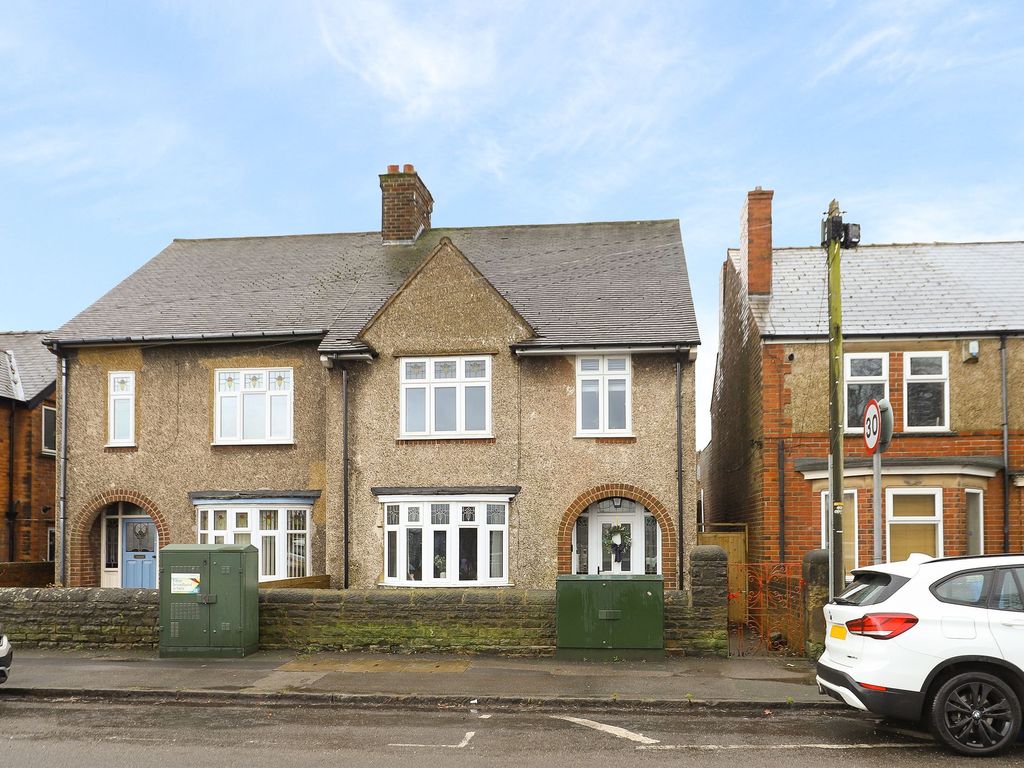 3 bed semi-detached house for sale in Hasland Road, Hasland S41, £250,000