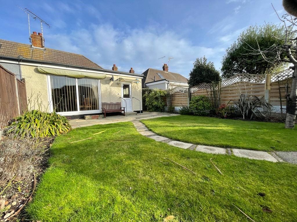 3 bed bungalow for sale in Grove Hill, Eastwood, Leigh On Sea, Essex SS9, £370,000